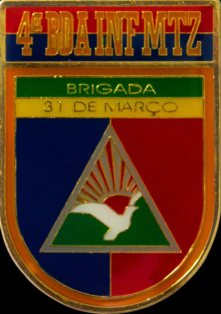 DISTINTIVO DE BOLSO - EB 4º BDA INF MTZ — imagem 1