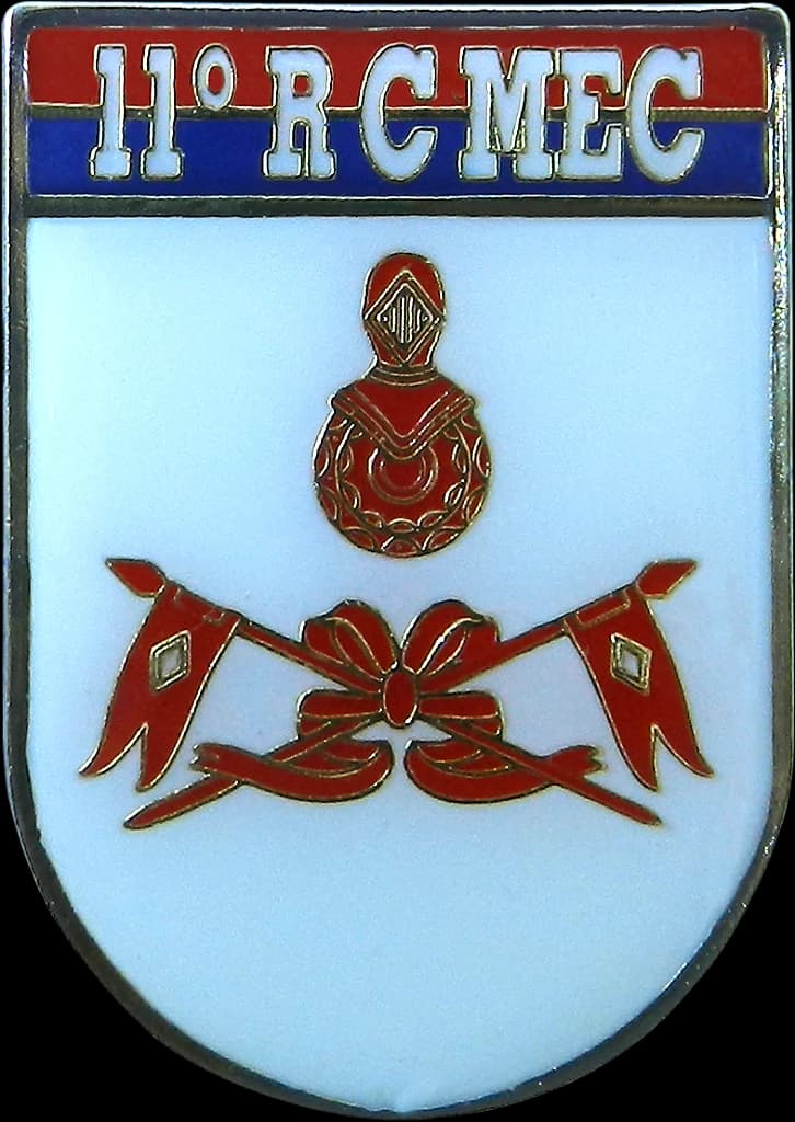 DISTINTIVO DE BOLSO - EB 11º RC MEC — imagem 1