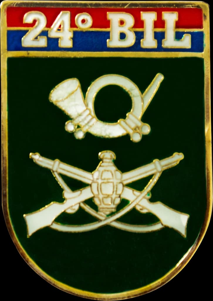 DISTINTIVO DE BOLSO - EB 24º BIL — imagem 1