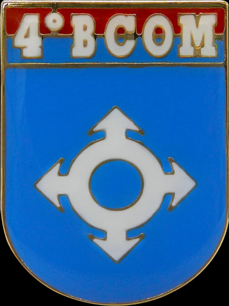 DISTINTIVO DE BOLSO - EB 4º B C O M — imagem 1