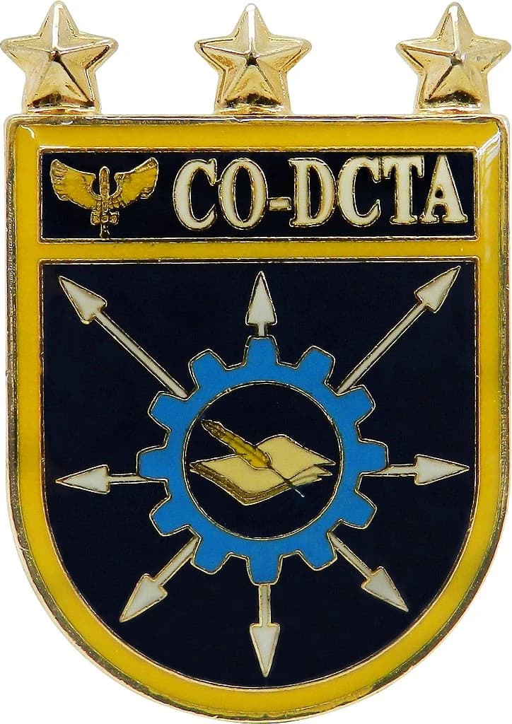 DISTINTIVO DE BOLSO - FAB CO-DCTA 3 ESTRELAS — imagem 1
