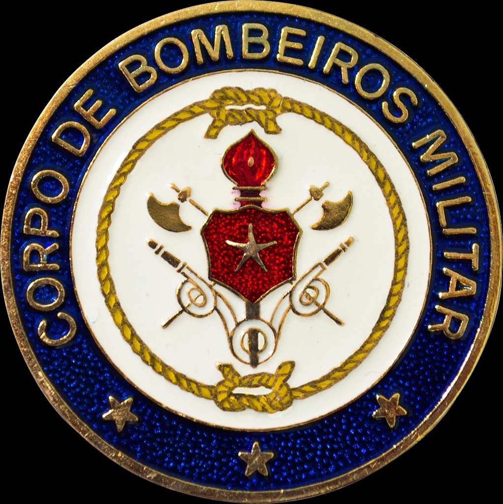 DISTINTIVO DE BOINA - CORPO DE BOMBEIROS MILITAR — imagem 1