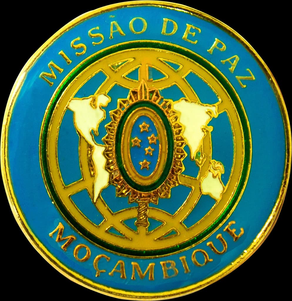 DISTINTIVO DE BOINA - MISSÃO DE PAZ / MOÇAMBIQUE — imagem 1