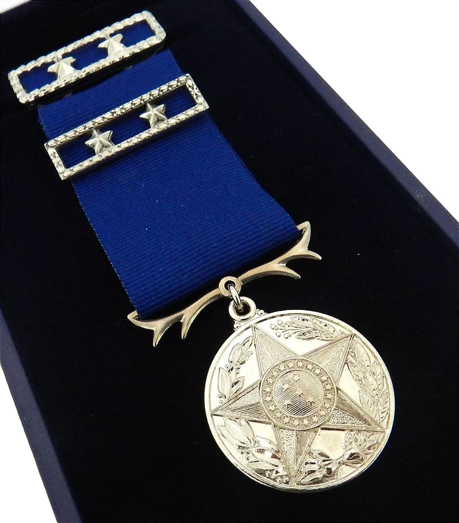 KIT MEDALHA - 20 ANOS PM BA — imagem 1