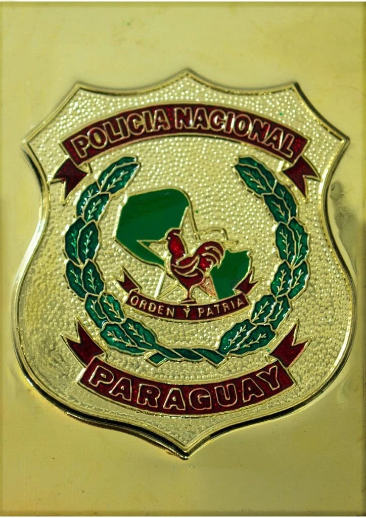 CHAPA CARTEIRA - POLÍCIA NACIONAL PARAGUAY — imagem 1